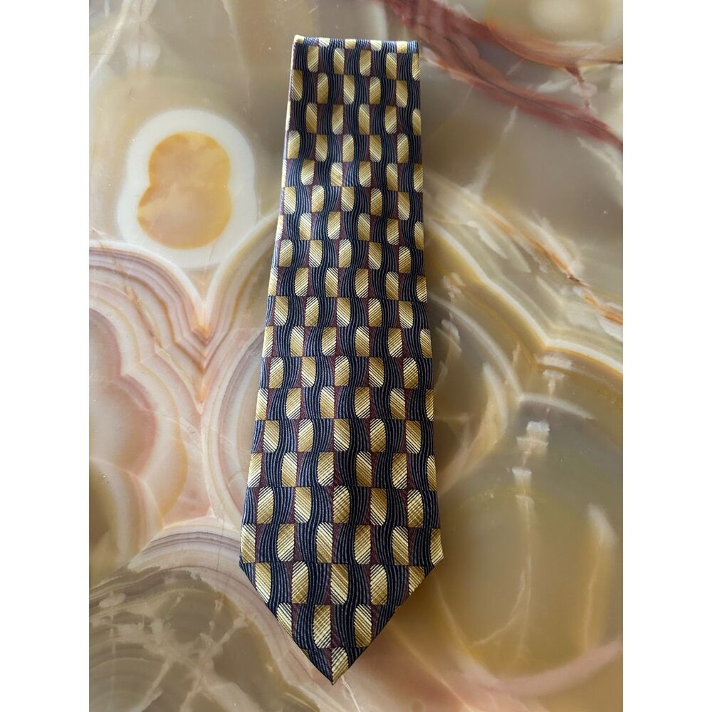 Jhane Barnes 100% Silk Tie - Geometric Wave Print - Made in Japan